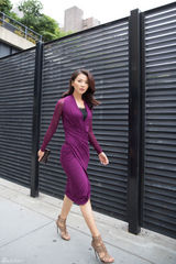 组图：刘涛纽约时装周展现东方美 风姿绰约别致