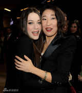 组图：美剧《格蕾》女星撞脸林永健 揽破产Max