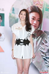 杨千嬅谈教子 周秀娜愿出浴庆功