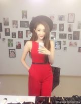 组图：申军谊女儿近照曝光 窈窕淑女外形靓丽