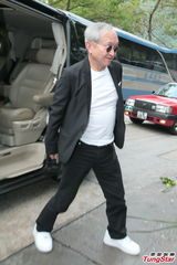 组图：陈僖仪遗体火化 亲朋好友送别