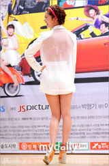 组图：众星出席新周末剧《美味人生》发布会