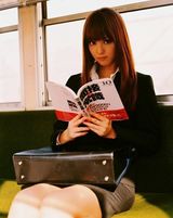 组图：画面太美！成宫宽贵佐佐木希激吻写真照