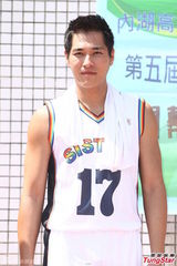 组图：蓝正龙盼早生子 为娇妻改冲动个性