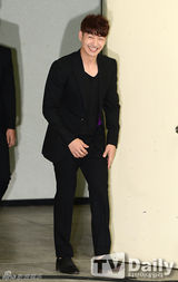 组图：韩团god演唱会暌违12年完整体回归