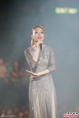 组图：张学友郑秀文等红馆开唱致敬张耀荣