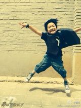 组图：曹格晒哥哥Joe呆萌酷照 父子俩搞笑不停