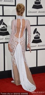 组图：56届格莱美红毯 泰勒透视麦当娜反串绅士