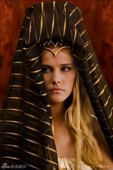 组图：《惊天战神》众神造型曝光前卫大胆