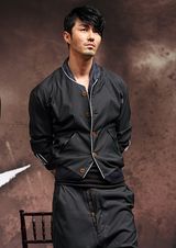 高清图：《到炮火中去》发布会 权相佑(权相宇)等出席