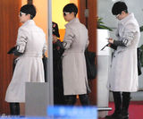 明星爱街拍43期：型男靓女秋季风衣搭配