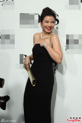 组图：周润发钟楚红同场现身 林志玲秀翘臀