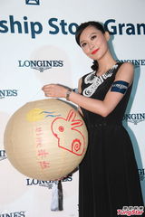 组图：陈法拉工作满档感情空窗