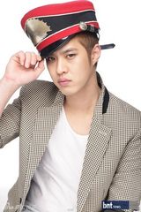 组图：MBLAQ独家时尚写真 帅气身姿风度翩翩