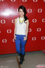 组图：黄宗泽岑丽香邓紫棋出席录影