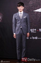 组图：朱元陈世妍等为韩剧《新娘面具》造势