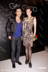 幻灯图集：李笼怡李思捷出席活动 尽显时尚风采 