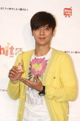 组图：罗志祥新专辑主打抒情歌 为旧爱selina加油