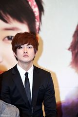 高清组图：众星出席韩剧《一年十二个男人》发布会