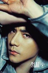 组图：歌手邓宁摇滚勇士宣传照出炉