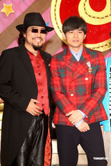 组图：张菲力挺周杰伦主持 称收视率仅供参考