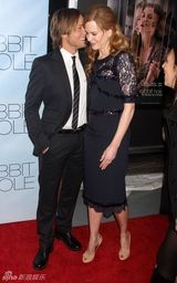 高清图：《兔子洞》纽约首映 妮可-基德曼携夫亮相