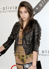 高清组图：麦当娜携女儿亮相 母女俩钟爱丝袜