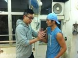 组图：谢霆锋醉心武术苦练咏春秀肌肉