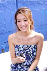 高清图：谢婷婷清凉亮相宣传豪华游艇