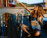 组图：辣妈超模吉赛尔-邦辰慵懒写真流露性感