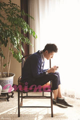 组图：朱雨辰初夏暖阳写真 展温情阳光优雅