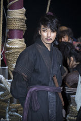 独家：《海盗》雪天开工 孙艺珍霸气雪莉遭绑