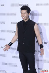 组图：朴海镇微笑帅气登场 霍思燕减肥不易