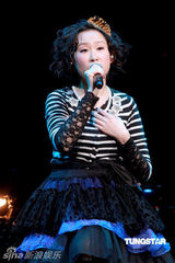 高清组图：王菀之不计前嫌原谅好友 张敬轩因病失约