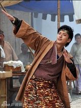 幻灯图：《春光灿烂猪九妹》乔任梁百变悟空玩时尚