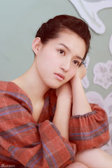 组图：苏青清纯写真曝光娃娃脸乖乖女