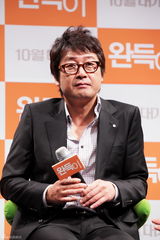 高清组图：韩星金允锡刘雅仁宣传新片《格斗少年》