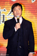 高清图：《精忠岳元帅》开机 成龙称儿子单薄不适合