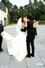 高清：陈国邦迎娶罗敏庄现场洒泪 众无线艺人道贺