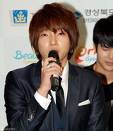 高清组图：金范任韩流宣传大使 委任式亮招牌笑容