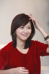 高清：徐静蕾变身“圣诞树” 想“周游世界”放大假