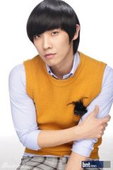 组图：MBLAQ独家时尚写真 帅气身姿风度翩翩