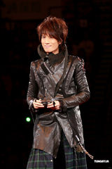 高清组图：黄子华“栋笃笑”演出众艺人现身捧场