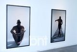 组图：韩时装设计师李尚峰办个人裸体艺术展