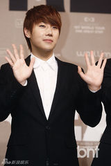 组图：INFINITE将举行世界巡演 召开记者招待会