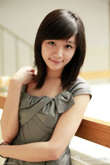 组图：央视美女记者池舒欣走红 海量私房照曝光