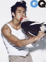 组图：2AM任瑟雍时尚杂志写真 展个性型男魅力