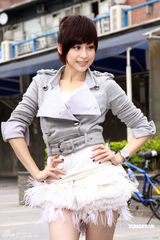 高清：王心凌吊桥大跳单曲舞蹈 过度颠簸花容失色