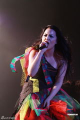 组图：美国摇滚乐队Evanescence赴香港演出