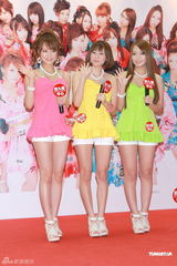 组图：吉泽明步希崎杰西卡亮相 下月将于香港开唱